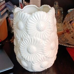 FLOWERED VASE